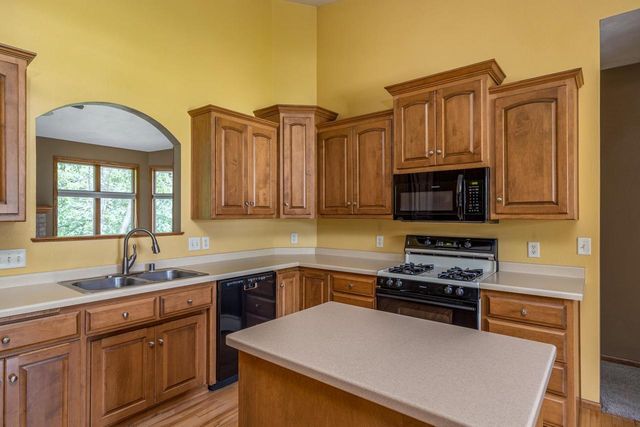 N7914 CREEKSIDE DRIVE, Sherwood, WI 54169