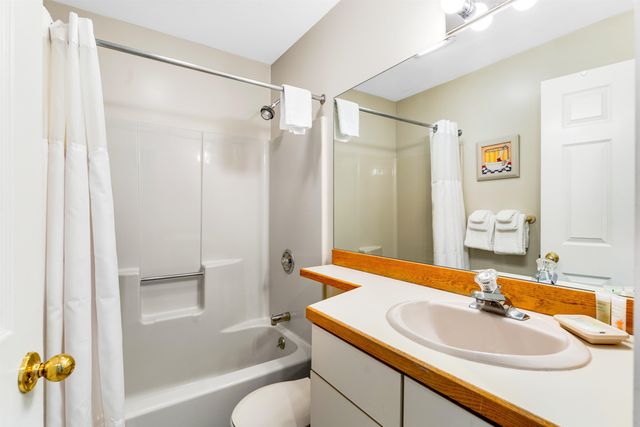 144 Mountainside Drive K204, Stowe, VT 05672