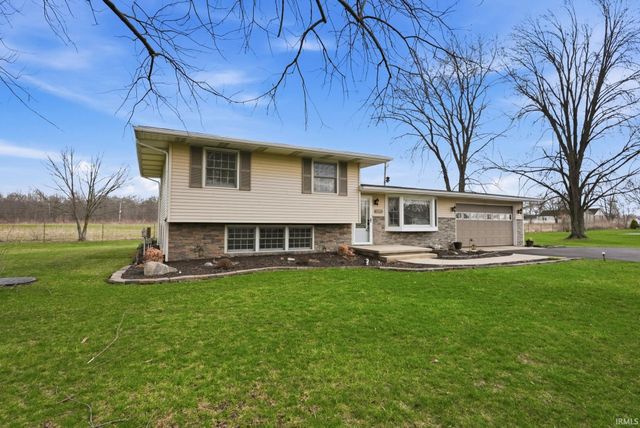 9927 Portage Road, Roanoke, IN 46783