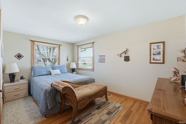 9927 Portage Road, Roanoke, IN 46783