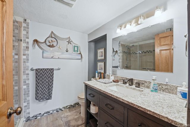 9927 Portage Road, Roanoke, IN 46783