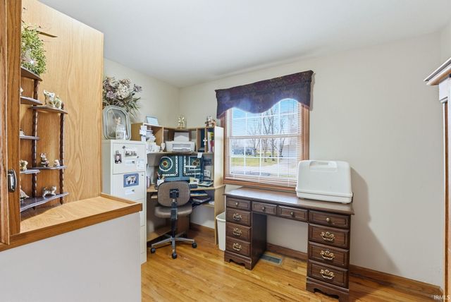 9927 Portage Road, Roanoke, IN 46783