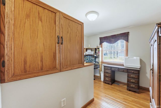 9927 Portage Road, Roanoke, IN 46783