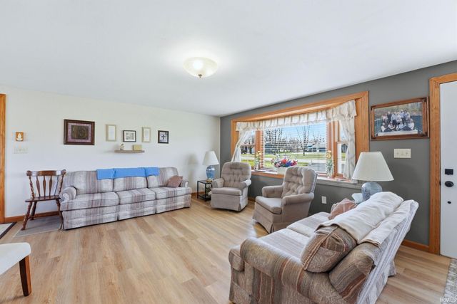 9927 Portage Road, Roanoke, IN 46783