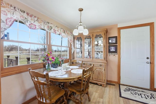 9927 Portage Road, Roanoke, IN 46783