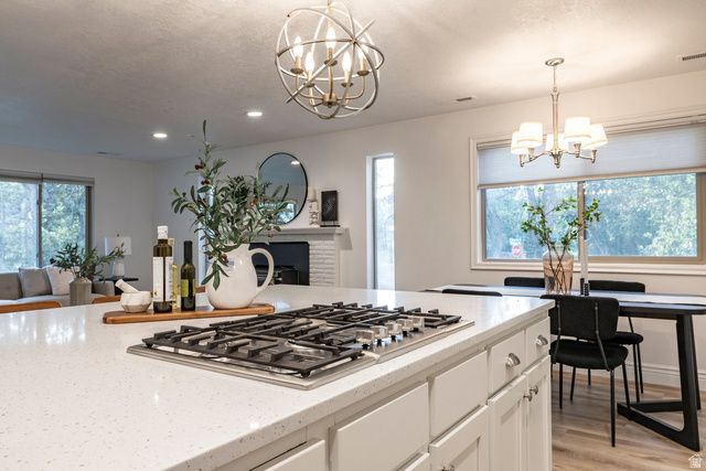 347 S MOUNTAIN RD, Fruit Heights, UT 84037