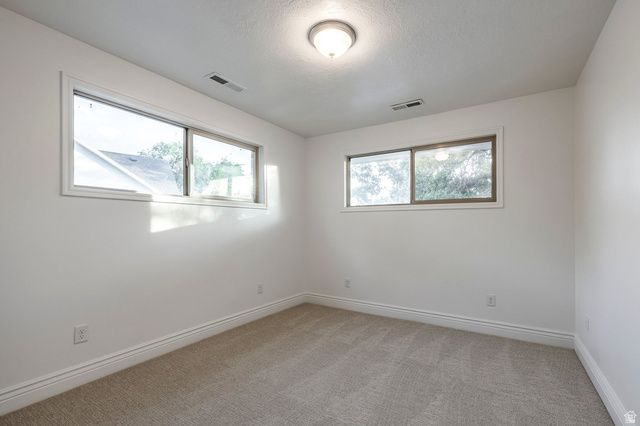 347 S MOUNTAIN RD, Fruit Heights, UT 84037