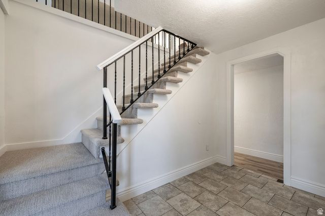 347 S MOUNTAIN RD, Fruit Heights, UT 84037