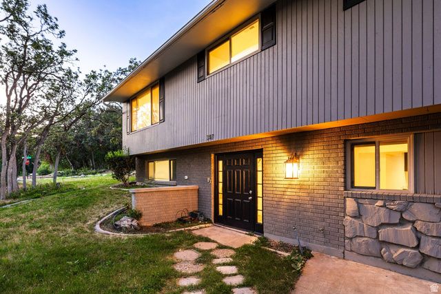 347 S MOUNTAIN RD, Fruit Heights, UT 84037