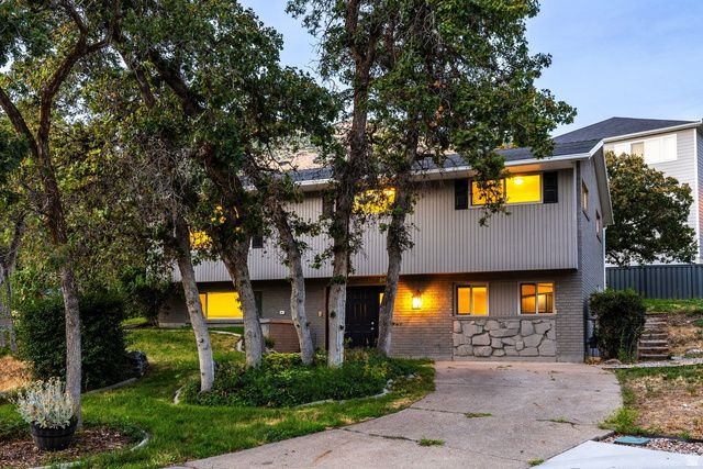 347 S MOUNTAIN RD, Fruit Heights, UT 84037