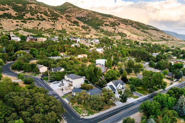 347 S MOUNTAIN RD, Fruit Heights, UT 84037