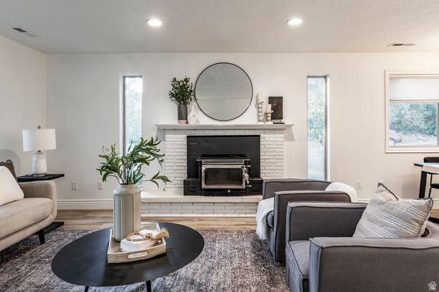 347 S MOUNTAIN RD, Fruit Heights, UT 84037