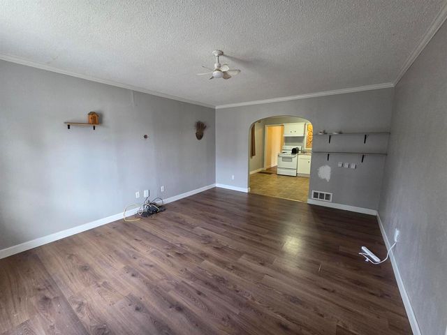 710 S Main Street, Harrisburg, IL 62946