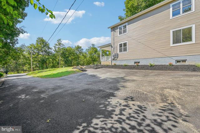 2430 HARRIS MILL RD, Parkton, MD 21120