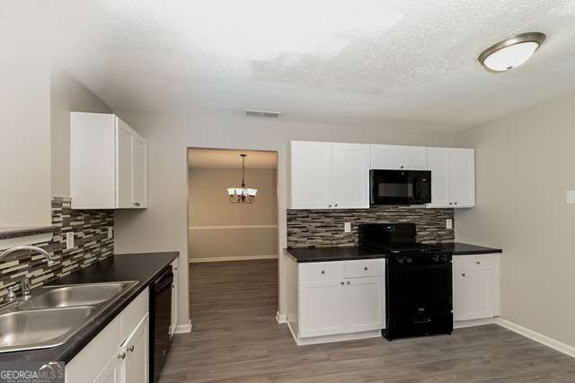 626 Pipkin Drive, Mcdonough, GA 30253