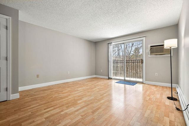 7 Saint James Pl Apt 724, Nashua, NH 03062