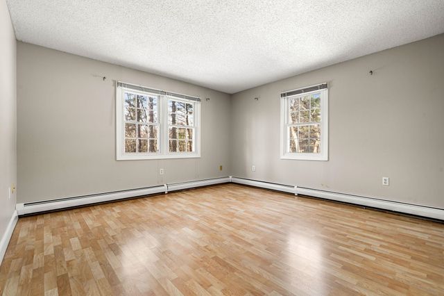 7 Saint James Pl Apt 724, Nashua, NH 03062