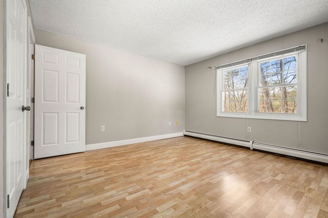 7 Saint James Pl Apt 724, Nashua, NH 03062