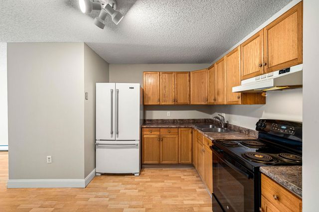 7 Saint James Pl Apt 724, Nashua, NH 03062