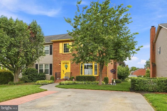 2104 STONELEIGH DR, Winchester, VA 22601