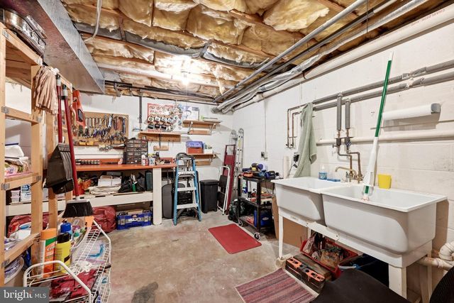 2104 STONELEIGH DR, Winchester, VA 22601