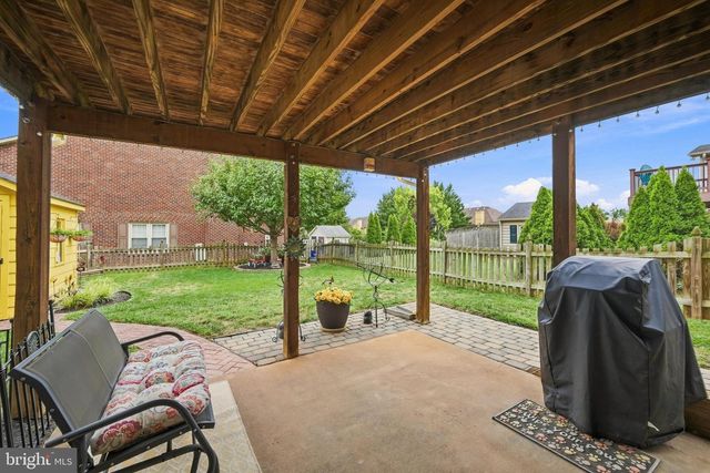2104 STONELEIGH DR, Winchester, VA 22601
