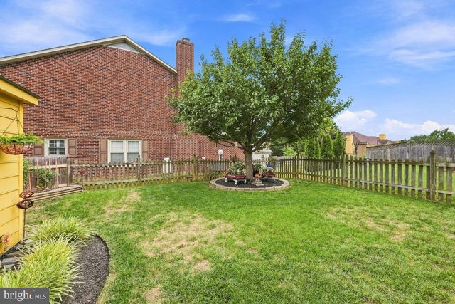 2104 STONELEIGH DR, Winchester, VA 22601