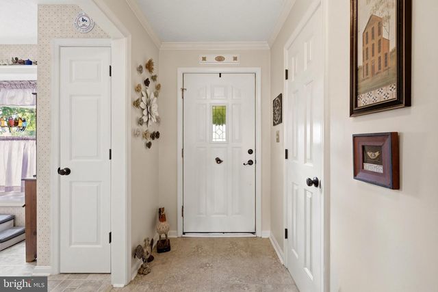 2104 STONELEIGH DR, Winchester, VA 22601