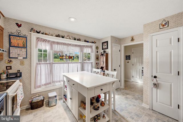 2104 STONELEIGH DR, Winchester, VA 22601