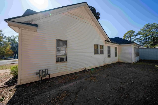 1101 N Fulton, Marshall, TX 75670