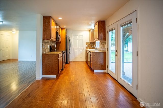 19139 Rosemary St SW, Rochester, WA 98579