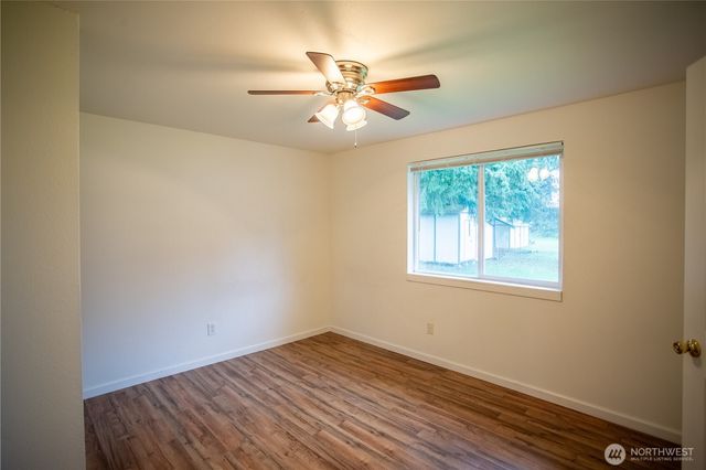 19139 Rosemary St SW, Rochester, WA 98579