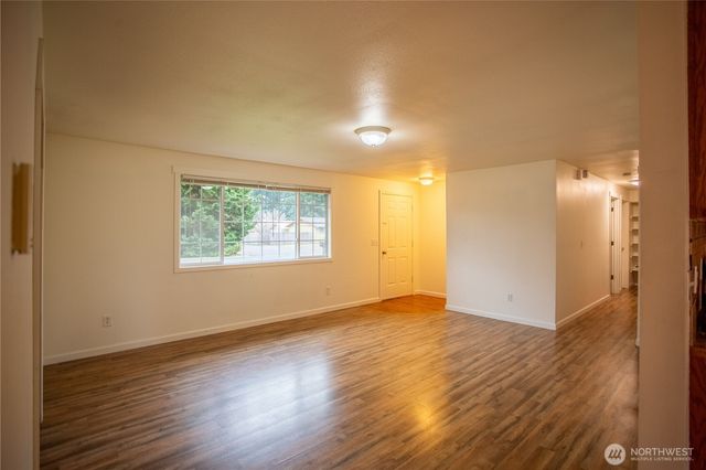 19139 Rosemary St SW, Rochester, WA 98579