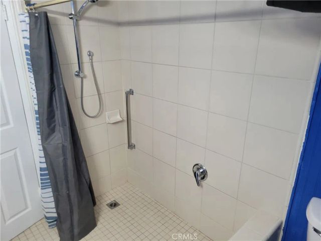 26753 Whispering Leaves A, Newhall, CA 91321