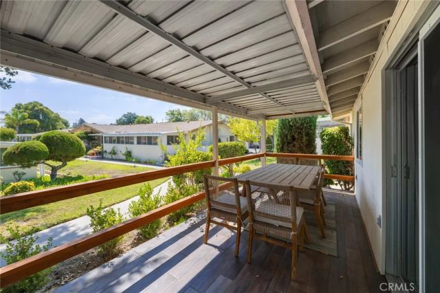 26753 Whispering Leaves A, Newhall, CA 91321