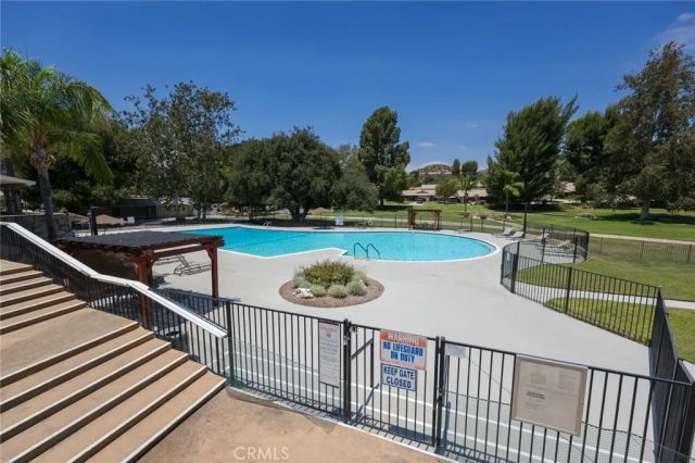26753 Whispering Leaves A, Newhall, CA 91321