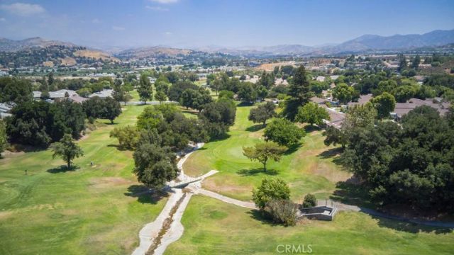26753 Whispering Leaves A, Newhall, CA 91321