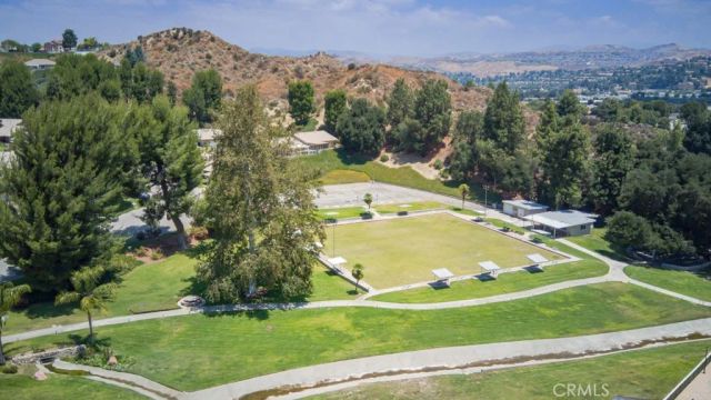 26753 Whispering Leaves A, Newhall, CA 91321
