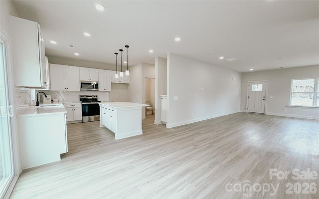 304 Woodside Drive, Harrisburg, NC 28075