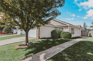 393 Cascade Circle, Springdale, AR 72764