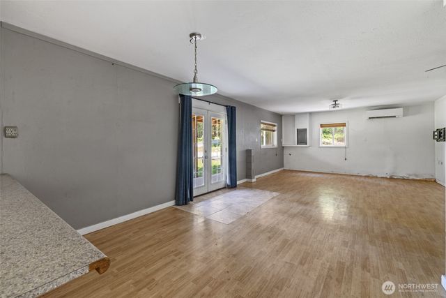 33 Baskins Road, Port Angeles, WA 98363