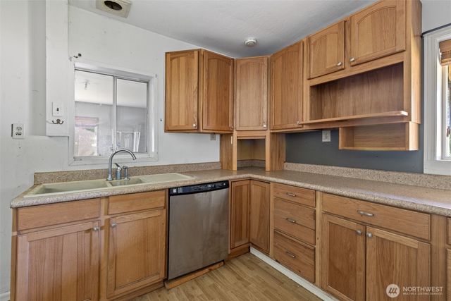 33 Baskins Road, Port Angeles, WA 98363