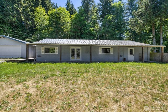 33 Baskins Road, Port Angeles, WA 98363
