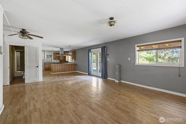 33 Baskins Road, Port Angeles, WA 98363