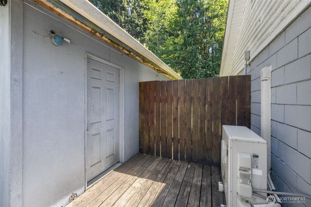 33 Baskins Road, Port Angeles, WA 98363