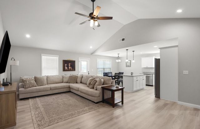 2012 Partridge Way, Richmond, KY 40475