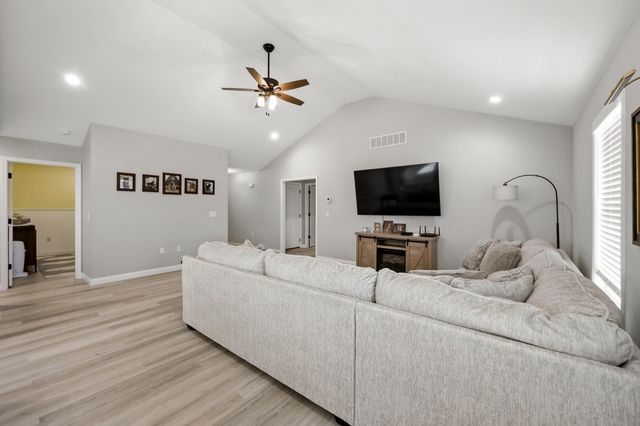 2012 Partridge Way, Richmond, KY 40475