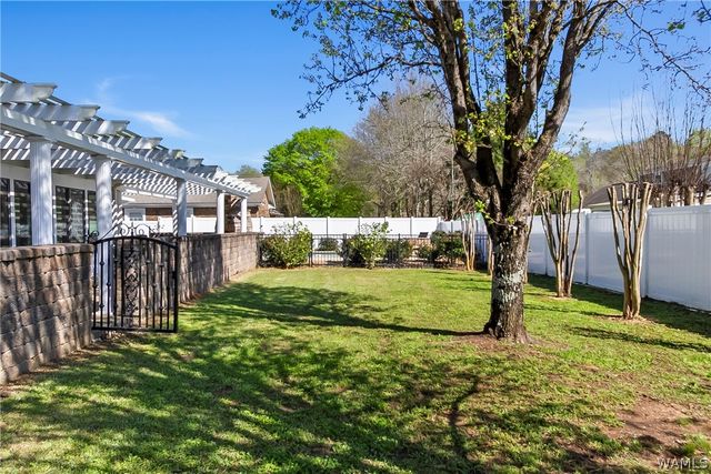 649 Amberwood, Tuscaloosa, AL 35405