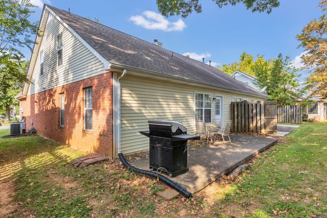 1341 Shearron Ct, Murfreesboro, TN 37130