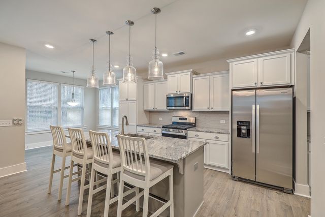 1523 Homecoming Boulevard, Ravenel, SC 29470